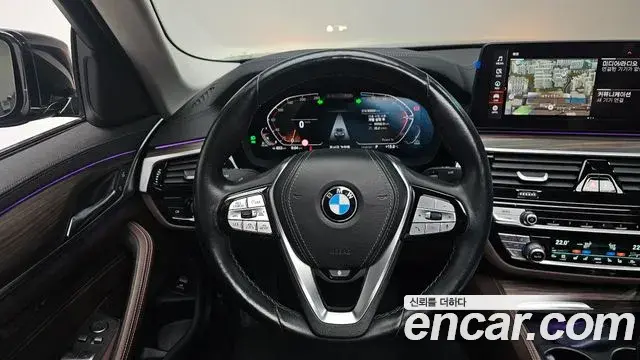 BMW 5 Series 2021 — Фото 13/20