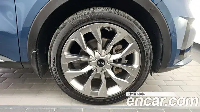 Kia Sorento 2020 — ფოტო 6/20