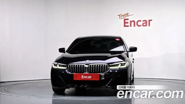 BMW 5 Series 2021 — Şəkil 16/20