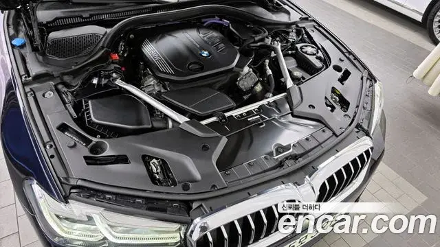 BMW 5 Series 2021 — Şəkil 3/20