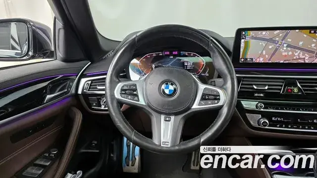 BMW 5 Series 2021 — Şəkil 10/20