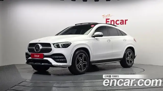 Mercedes-Benz GLE-Class 2021 — Photo 7/20