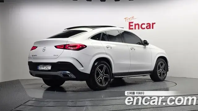 Mercedes-Benz GLE-Class 2021 — Photo 17/20