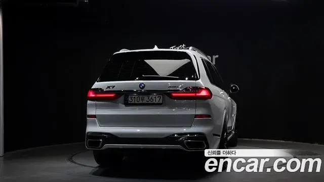 BMW X7 2022 — ფოტო 2/20