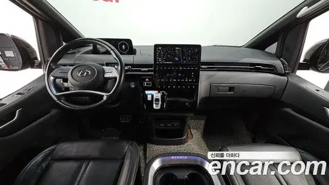 Hyundai Staria 2021 — ფოტო 2/20