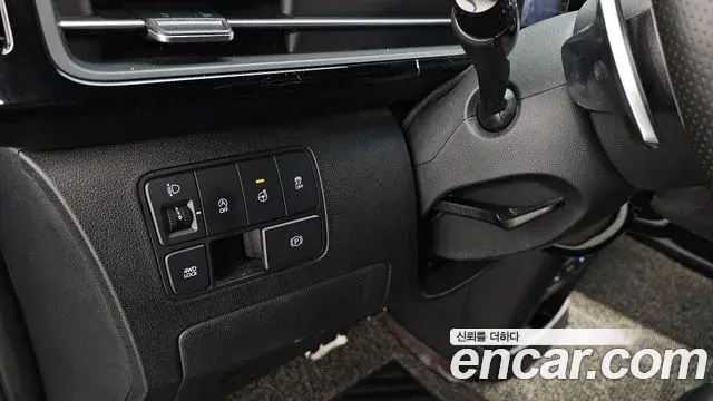 Hyundai Staria 2021 — ფოტო 7/20