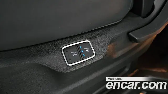 Hyundai Staria 2021 — ფოტო 4/20