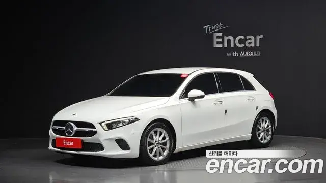 Mercedes-Benz A-Class 2020 — Фото 1/20