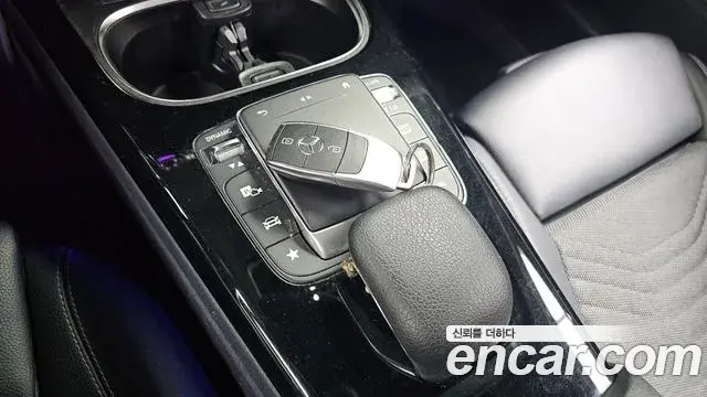 Mercedes-Benz A-Class 2020 — Фото 9/20
