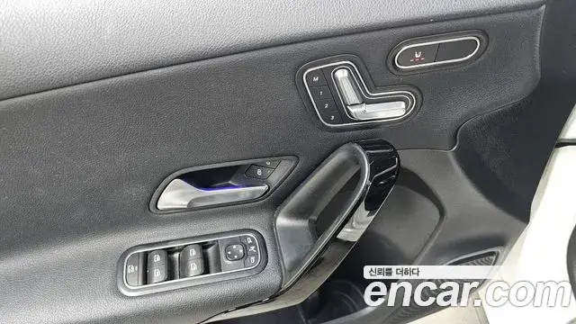 Mercedes-Benz A-Class 2020 — Фото 14/20