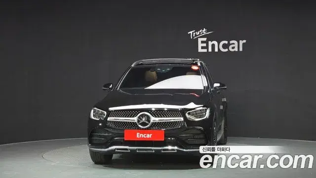 Mercedes-Benz GLC-Class 2022 — Photo 12/20