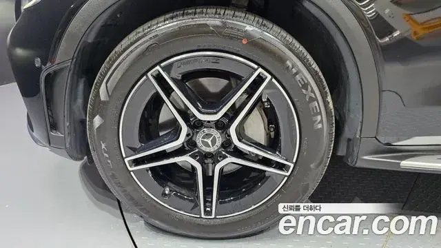 Mercedes-Benz GLC-Class 2022 — Photo 1/20