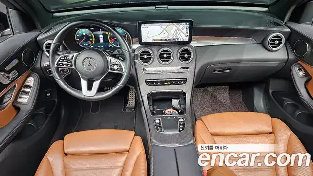 Mercedes-Benz GLC-Class 2022 — Photo 10/20