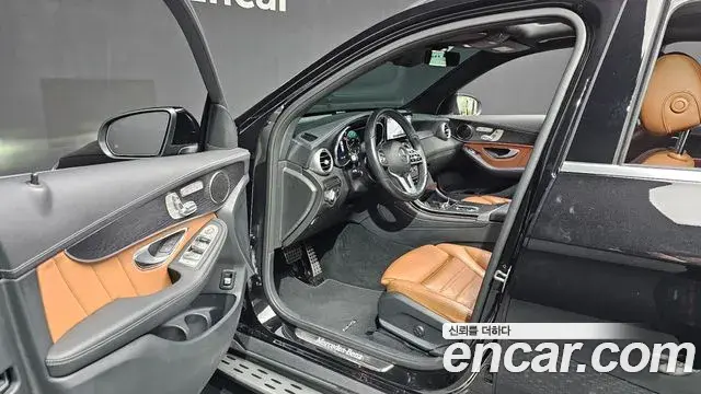 Mercedes-Benz GLC-Class 2022 — Photo 3/20
