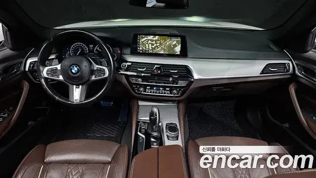BMW 5 Series 2019 — Photo 6/20