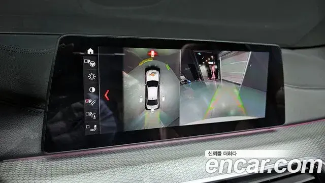 BMW 5 Series 2019 — Photo 15/20