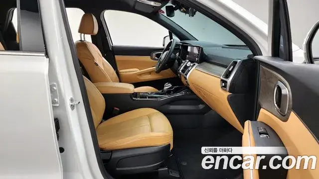 Kia Sorento 2022 — Photo 13/20