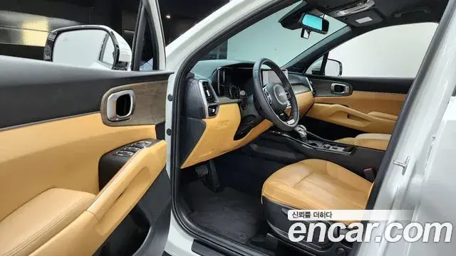 Kia Sorento 2022 — Photo 15/20