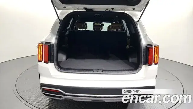 Kia Sorento 2022 — Photo 4/20