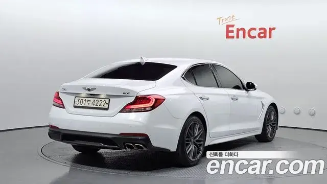 Genesis G70 2018 — ფოტო 17/20