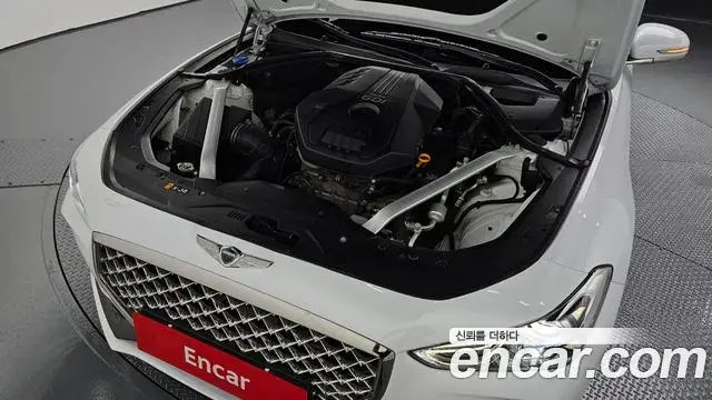 Genesis G70 2018 — ფოტო 19/20