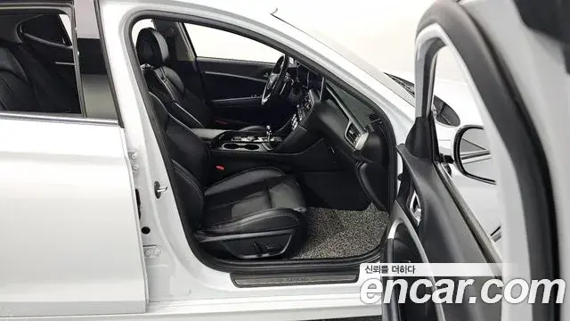 Genesis G70 2018 — ფოტო 6/20