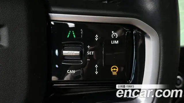 Land Rover Discovery Sport 2022 — Photo 1/20