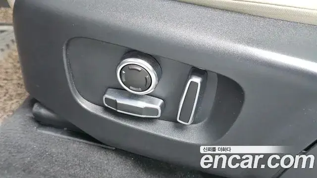 Land Rover Discovery Sport 2022 — Photo 2/20