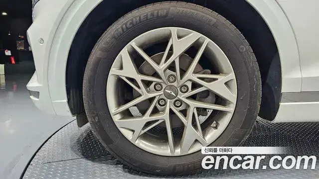 Genesis GV70 2021 — ფოტო 4/20