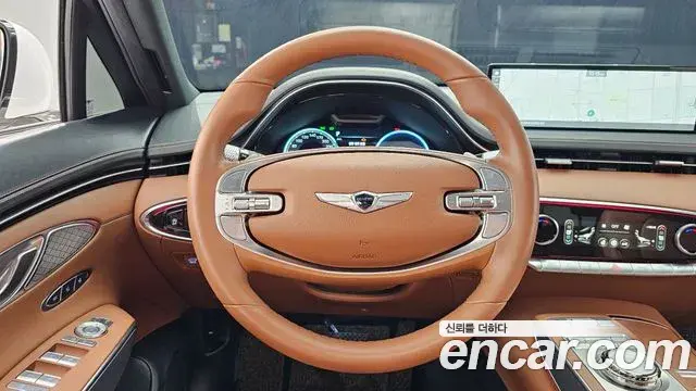 Genesis GV70 2021 — ფოტო 14/20