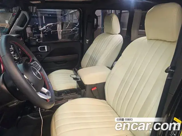 Jeep Wrangler 2023 — Photo 4/20