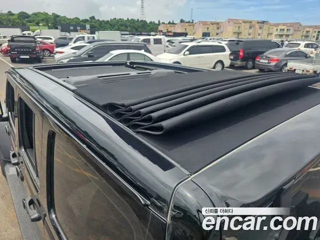 Jeep Wrangler 2023 — Photo 19/20