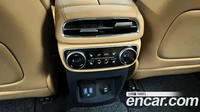 Genesis GV80 2022 — Şəkil 10/20