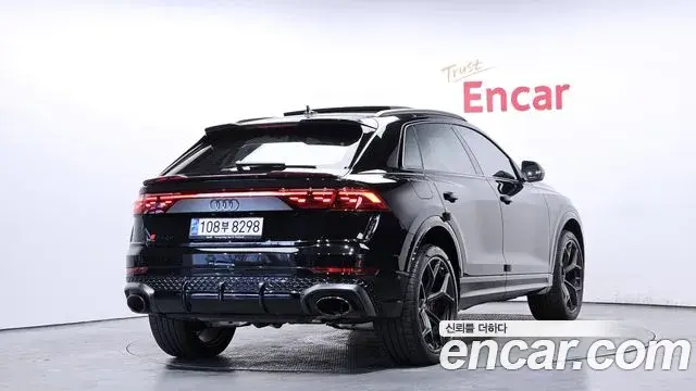 Audi Q7 2025 — Фото 2/19