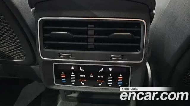 Audi Q7 2025 — Фото 18/19