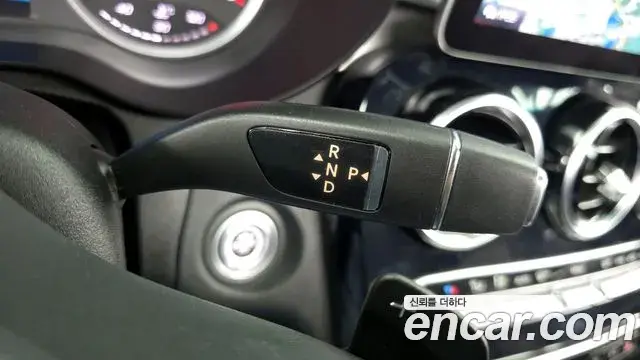 Mercedes-Benz C-Class 2020 — ფოტო 9/20
