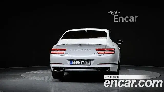 Genesis G80 2023 — Photo 16/20