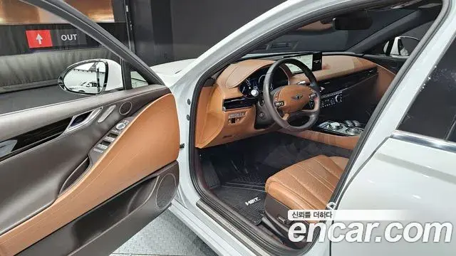 Genesis G80 2023 — Photo 17/20
