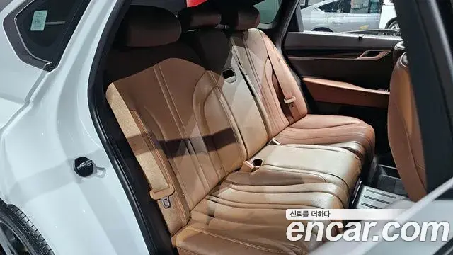 Genesis G80 2023 — Photo 5/20