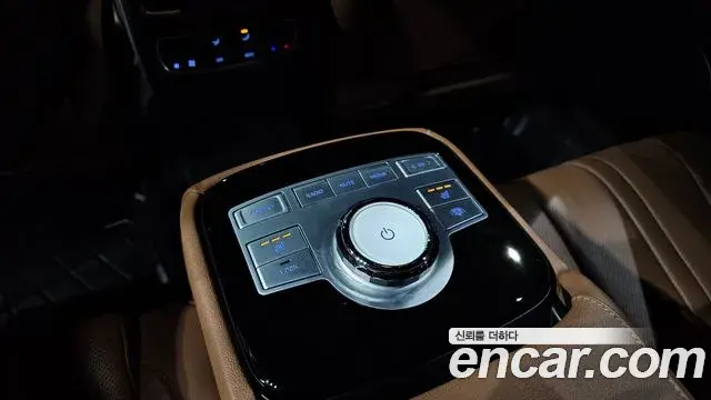 Genesis G80 2023 — Photo 11/20