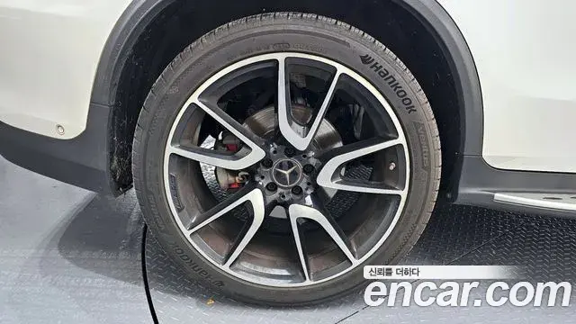 Mercedes-Benz GLC-Class 2018 — Şəkil 16/20