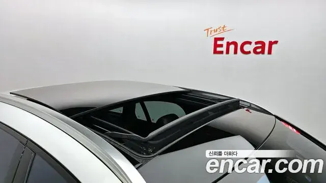Mercedes-Benz GLC-Class 2018 — Şəkil 15/20