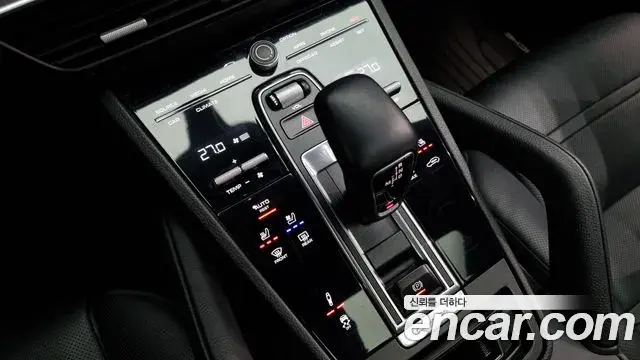 Porsche Cayenne 2020 — Фото 9/20