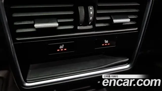 Porsche Cayenne 2020 — Фото 18/20