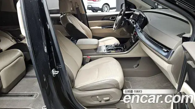 Kia Carnival 2022 — Şəkil 13/20