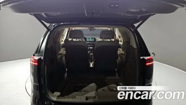Kia Carnival 2022 — Şəkil 8/20