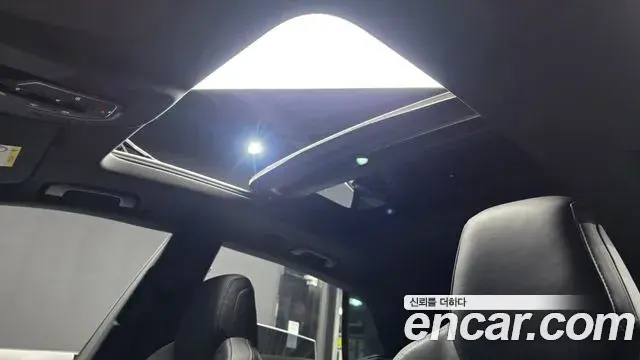 Audi Q8 2021 — Photo 10/20