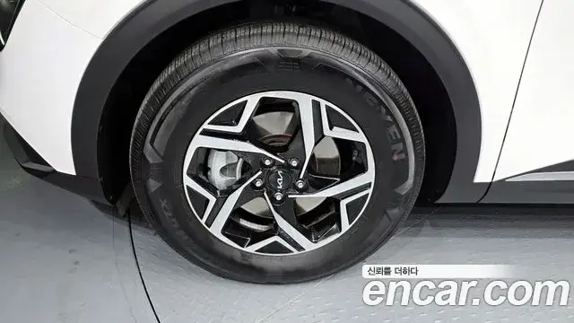 Kia Sportage 2021 — Photo 4/20