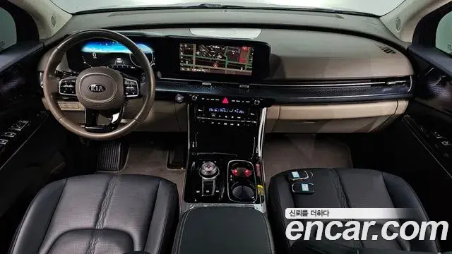 Kia Carnival 2021 — Фото 6/20