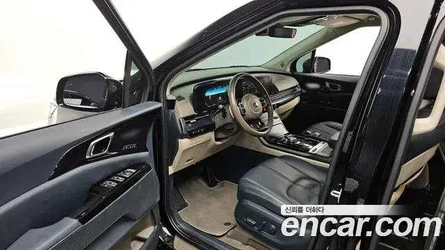 Kia Carnival 2021 — Фото 9/20